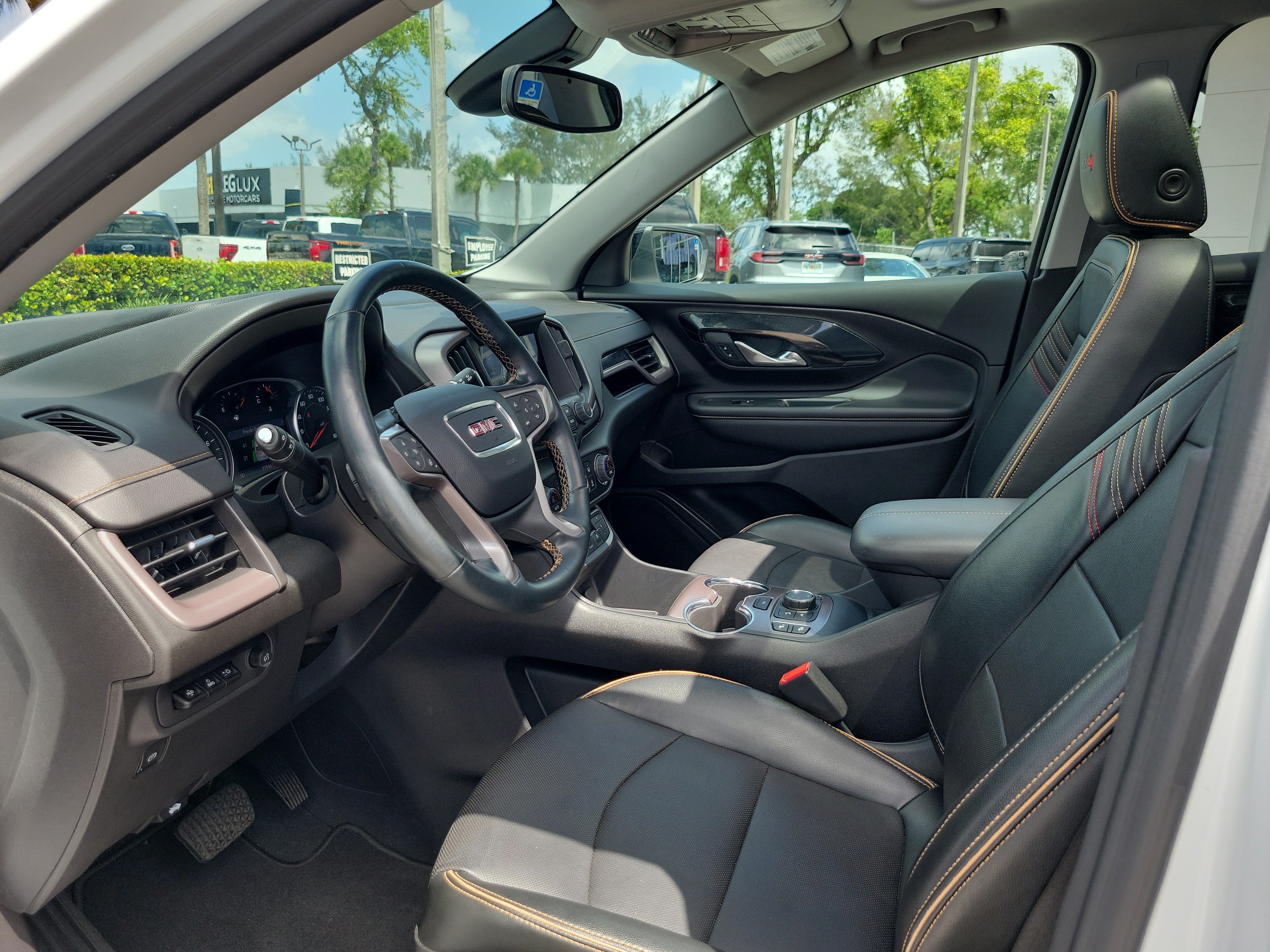 Used 2024 GMC Terrain AT4 AWD/4WD image 12
