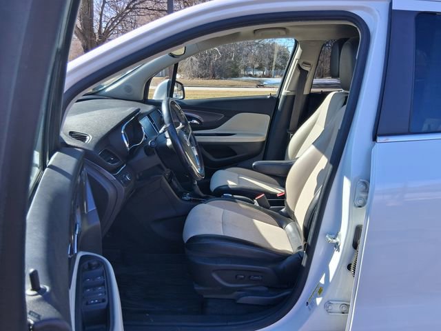 Used 2019 Buick Encore Sport Touring AWD/4WD image 9