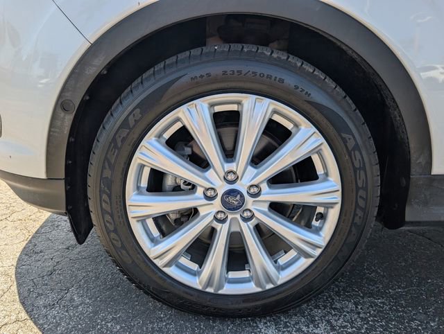 Used 2018 Ford Escape Titanium image 6