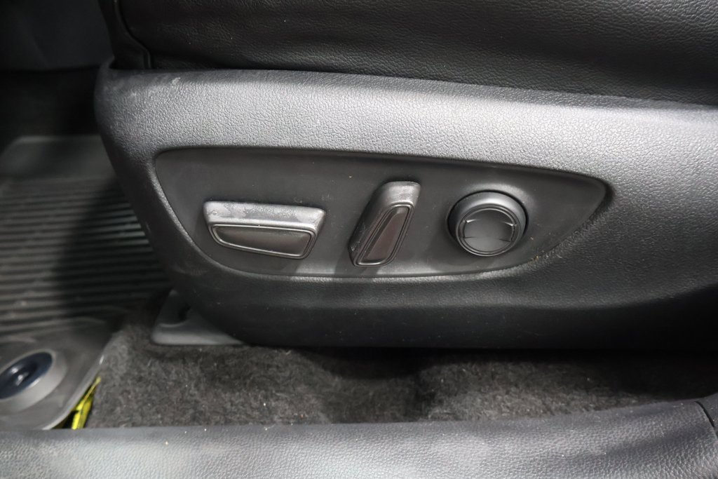 Used 2023 Toyota RAV4 XLE image 14