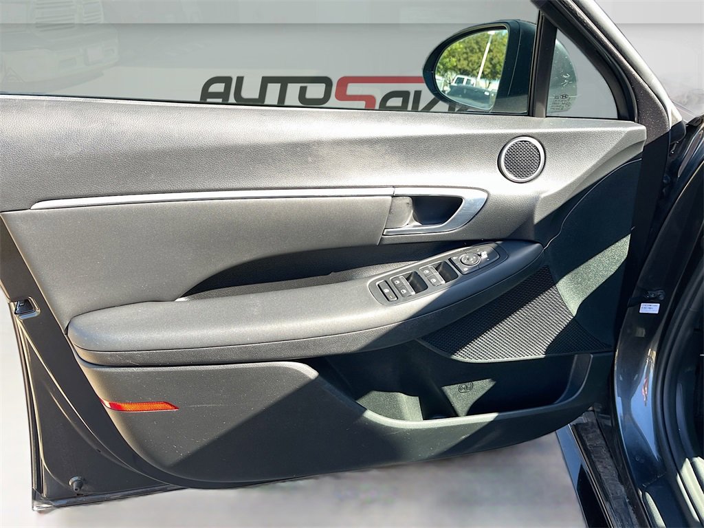 Used 2021 Hyundai Sonata SEL image 17