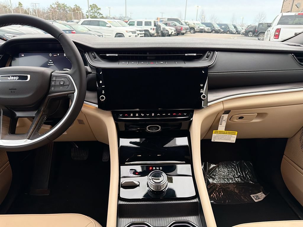 New 2026 Jeep Grand Cherokee Limited AWD/4WD image 18