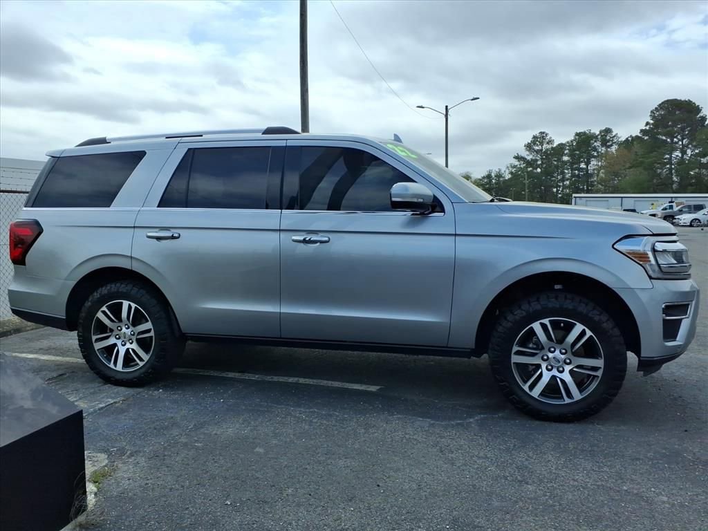 Used 2022 Ford Expedition Limited RWD image 8