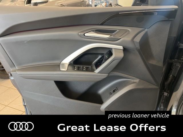 Used 2025 Audi Q5 Premium w/ Convenience Package AWD/4WD image 11