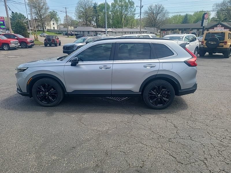 Used 2023 Honda CR-V Sport Touring image 3