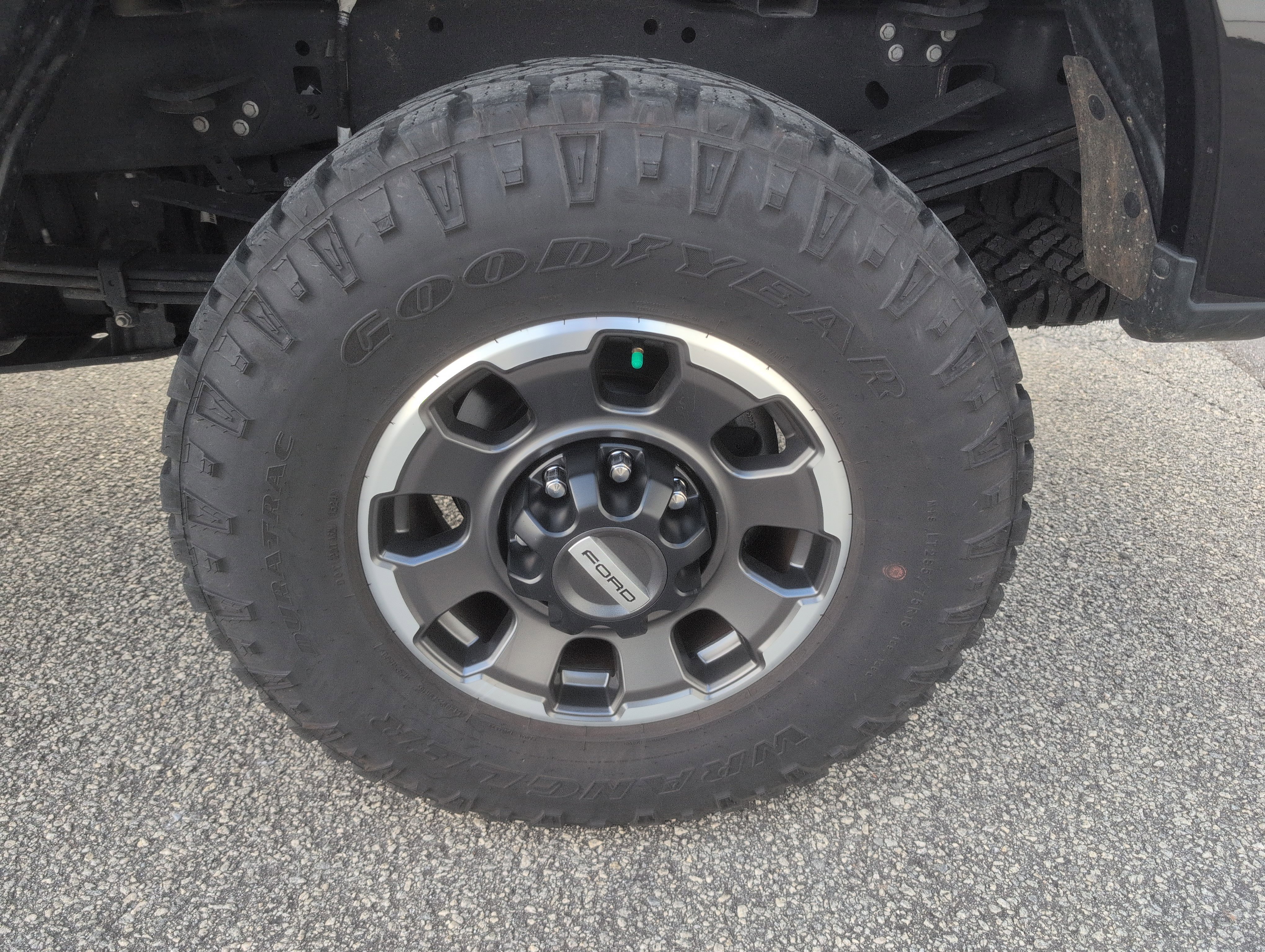 Used 2024 Ford F250 Lariat w/ Tremor Off-Road Package image 6