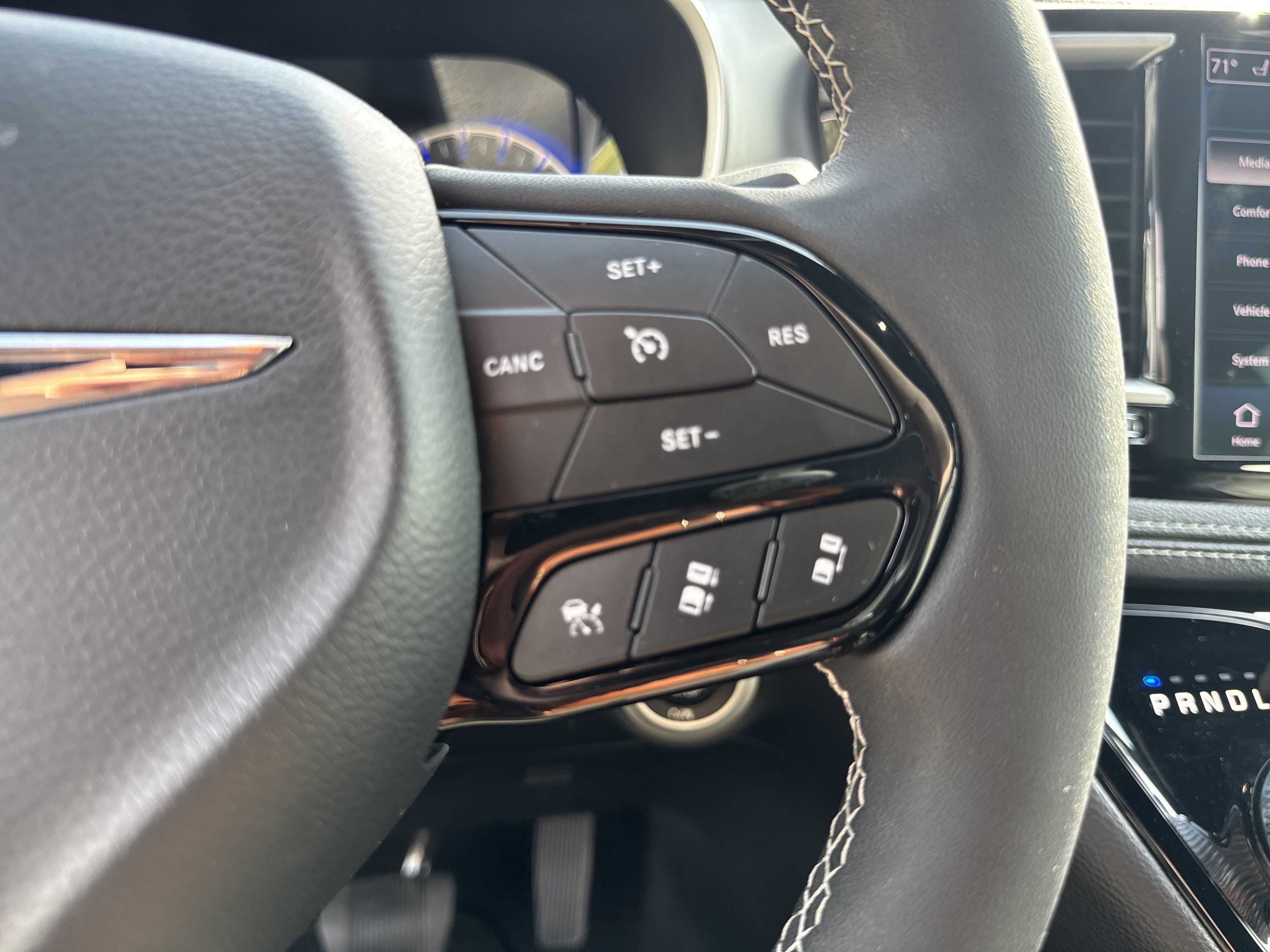 Used 2024 Chrysler Pacifica Touring-L w/ S Appearance Package image 41