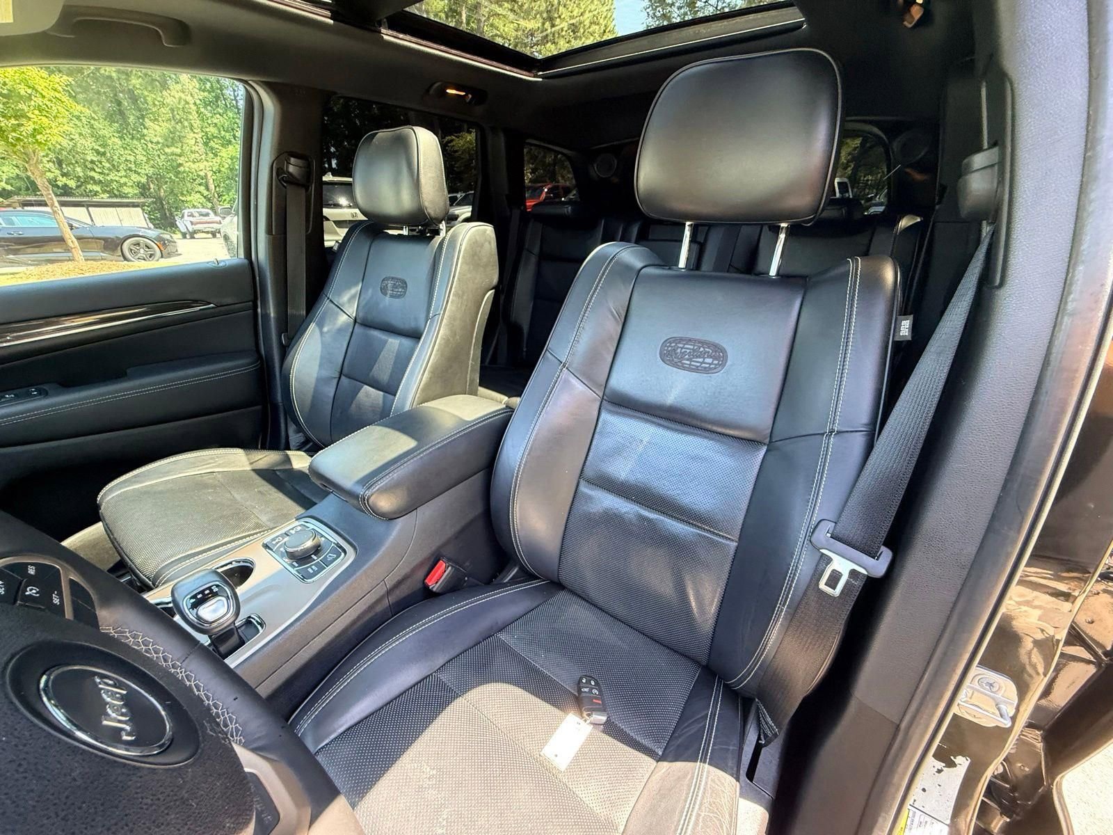Used 2014 Jeep Grand Cherokee Overland AWD/4WD image 57