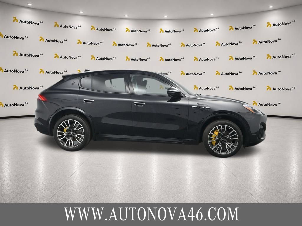 Used 2023 Maserati Grecale Modena AWD/4WD image 10