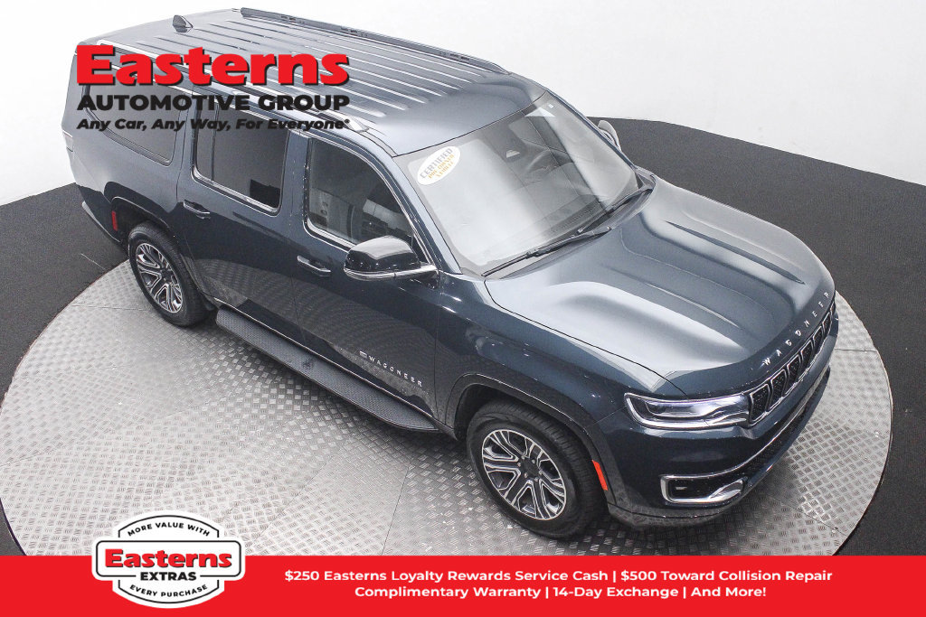 Used 2024 Jeep Wagoneer L Series II w/ Flexible Seating Group RWD image 4