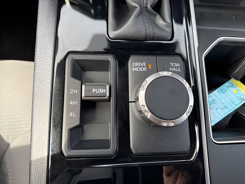 Used 2025 Toyota Tundra SR5 AWD/4WD image 19