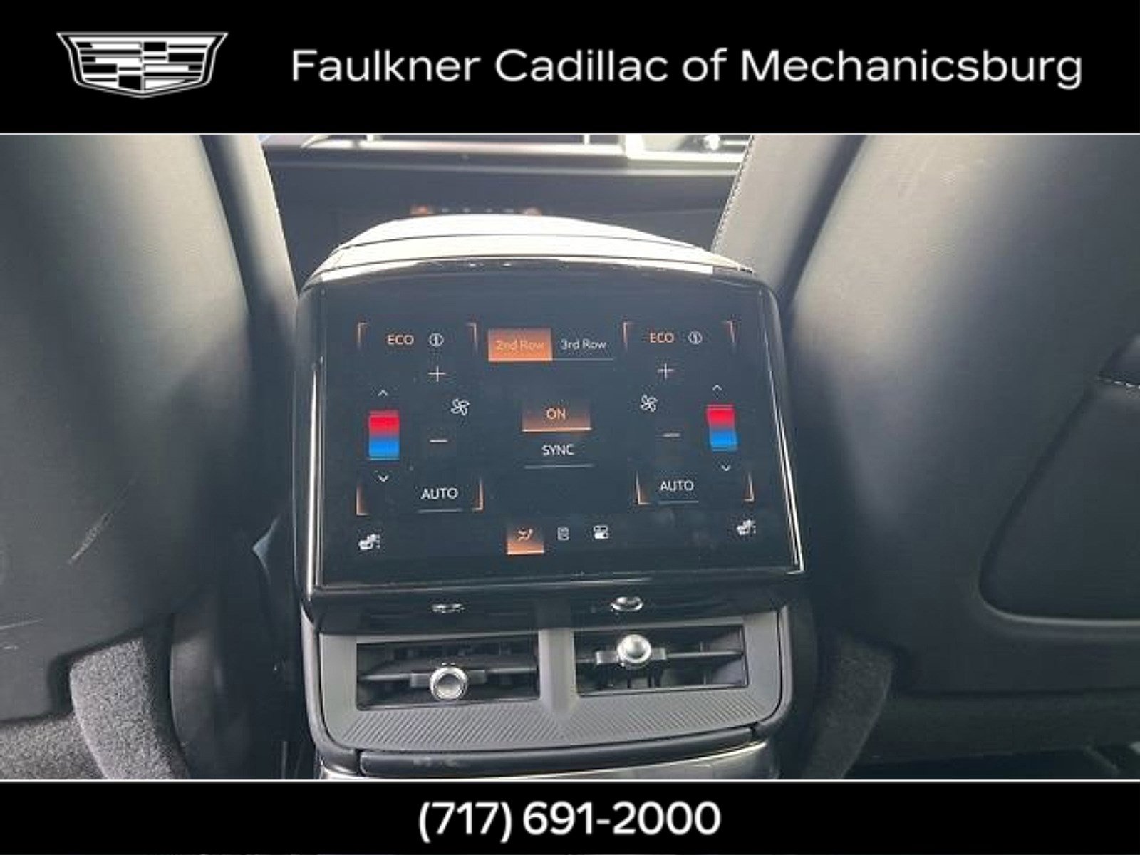 Certified 2026 Cadillac Vistiq Premium Luxury w/ LPO, Floor Liner Package AWD/4WD image 18