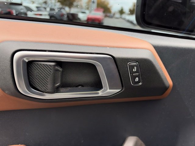 Used 2023 Ford Bronco Outer Banks AWD/4WD image 29