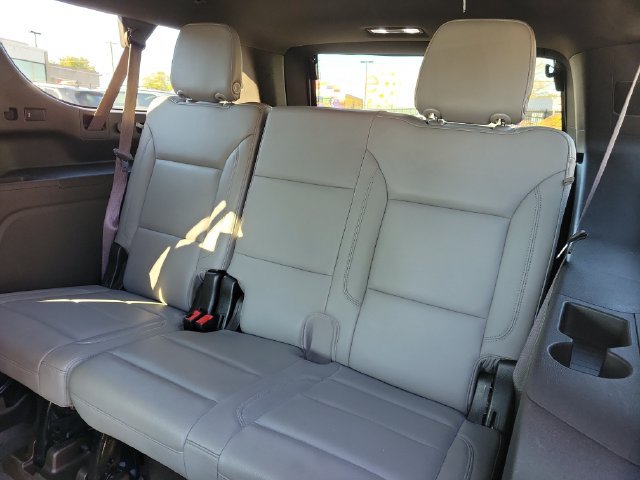 Used 2021 Chevrolet Suburban LT w/ LT Signature Plus Package AWD/4WD image 28