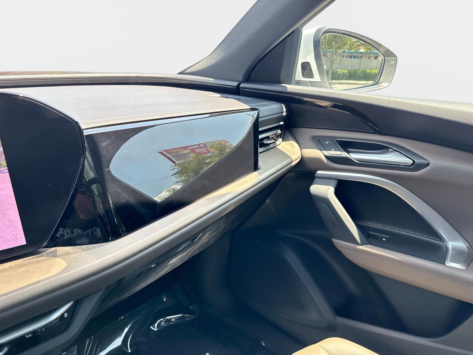 Used 2025 Audi Q5 Premium w/ Convenience Package AWD/4WD image 23