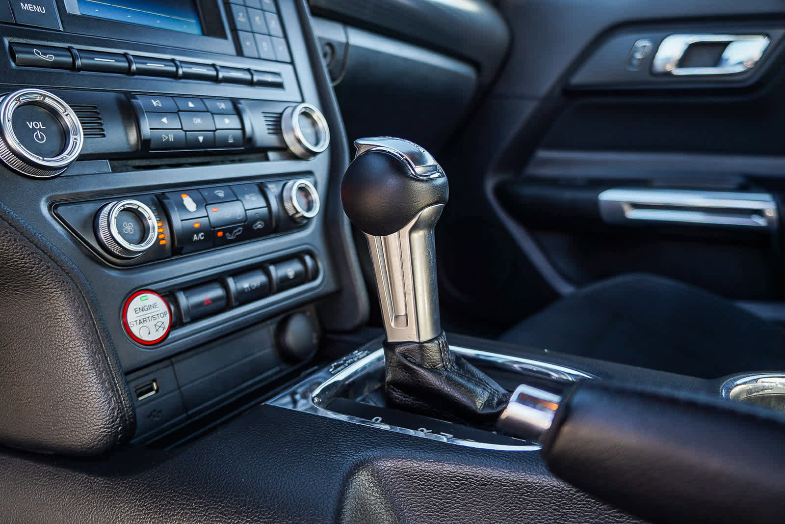 Used 2015 Ford Mustang EcoBoost w/ Ecoboost Performance Package image 24