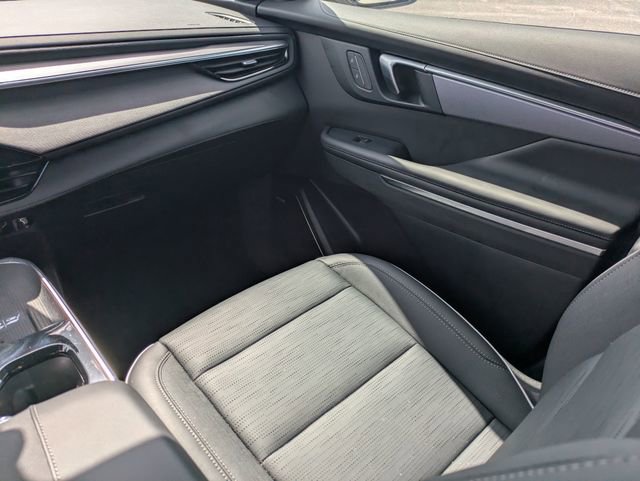 Certified 2025 Buick Enclave Sport Touring image 15