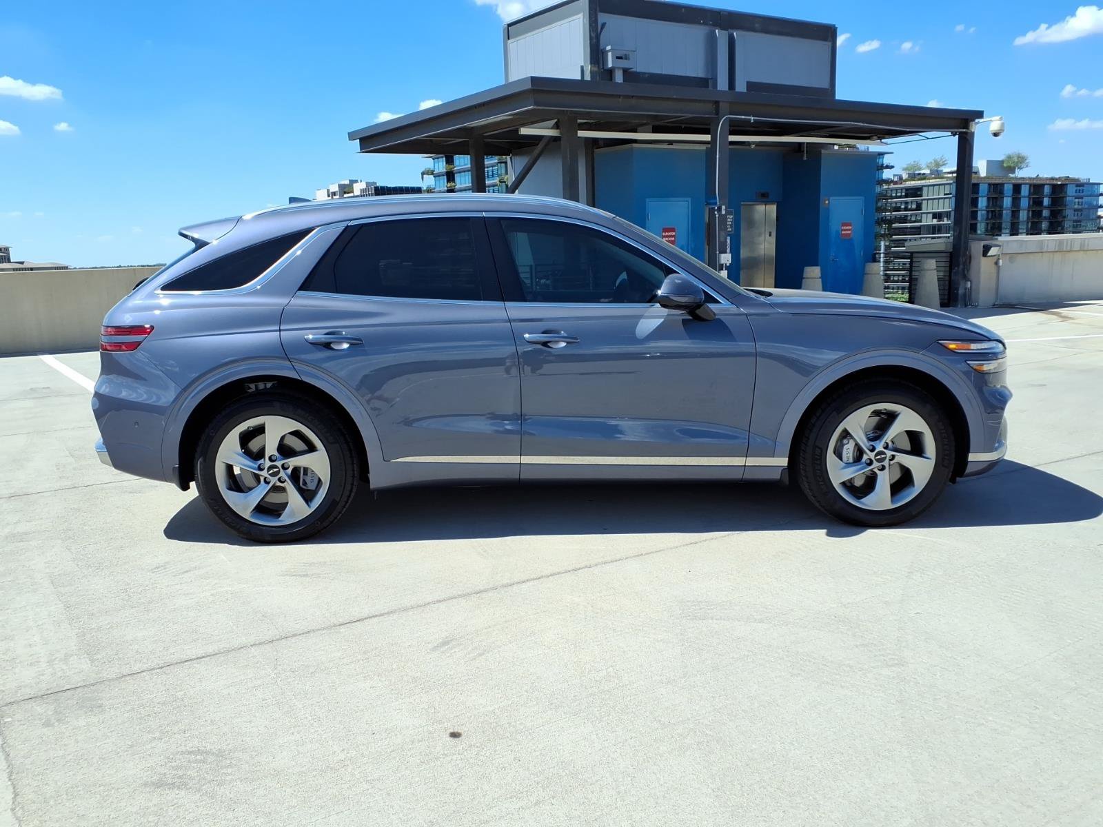 Certified 2026 Genesis GV70 2.5T Advanced AWD/4WD image 7
