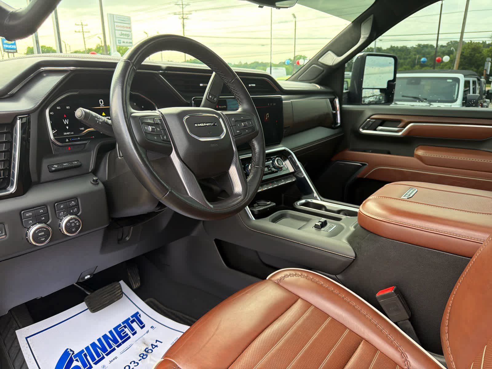 Used 2025 GMC Sierra 3500 Denali Ultimate AWD/4WD image 16