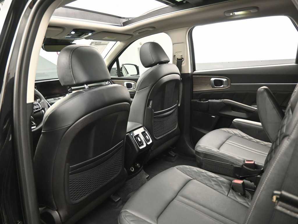 Used 2022 Kia Sorento SX Prestige image 30