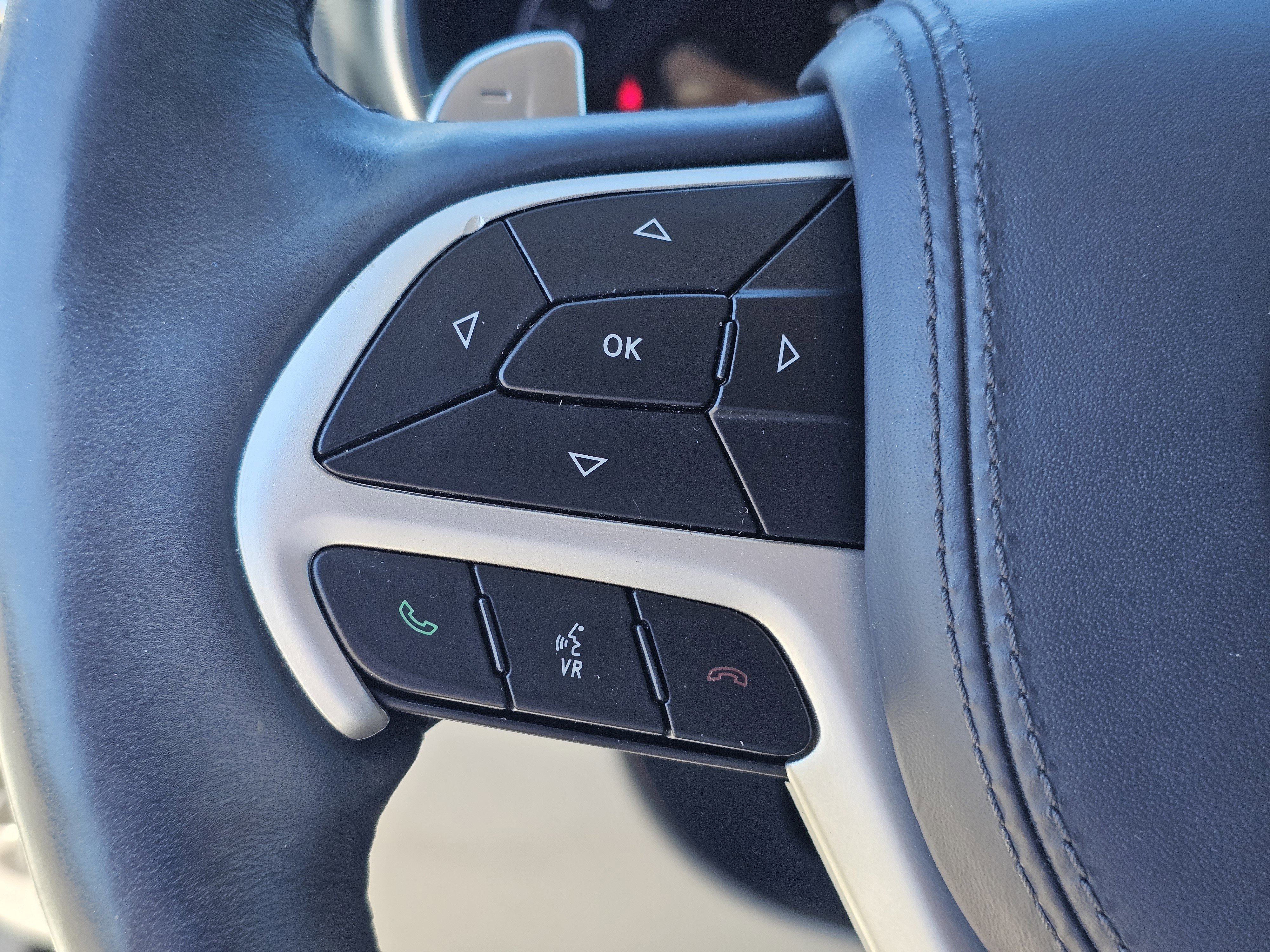 Used 2019 Jeep Grand Cherokee Summit AWD/4WD image 22