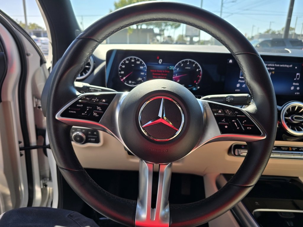 Used 2025 Mercedes-Benz GLA 250 image 17