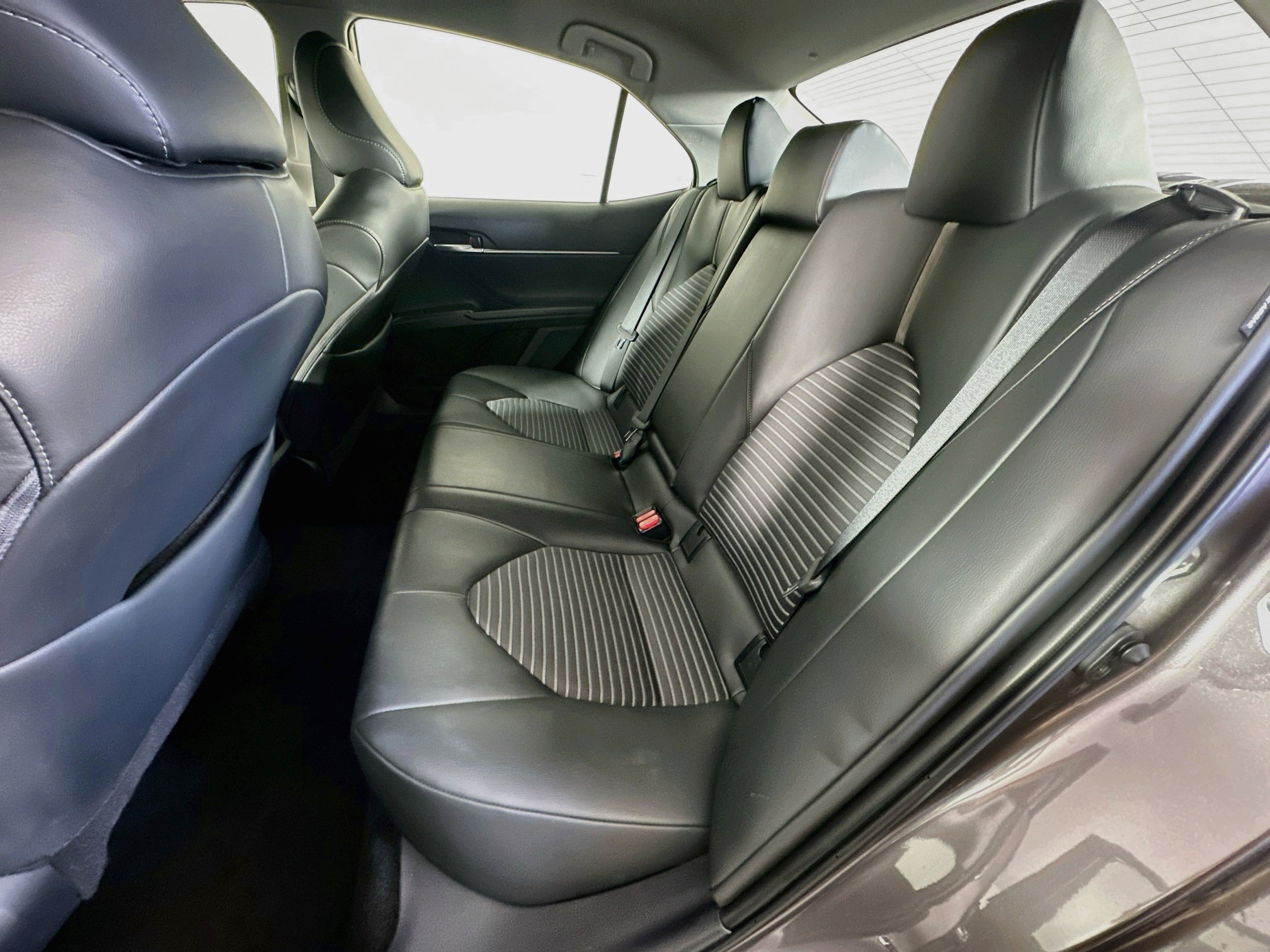 Used 2024 Toyota Camry SE FWD image 25
