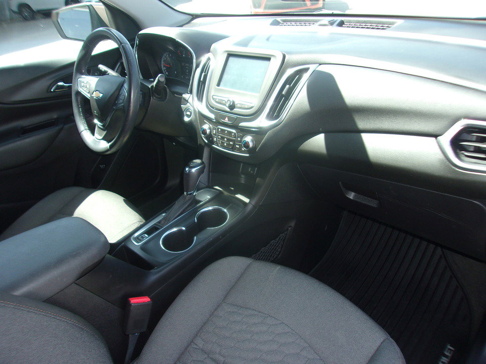 Used 2018 Chevrolet Equinox LT FWD image 11