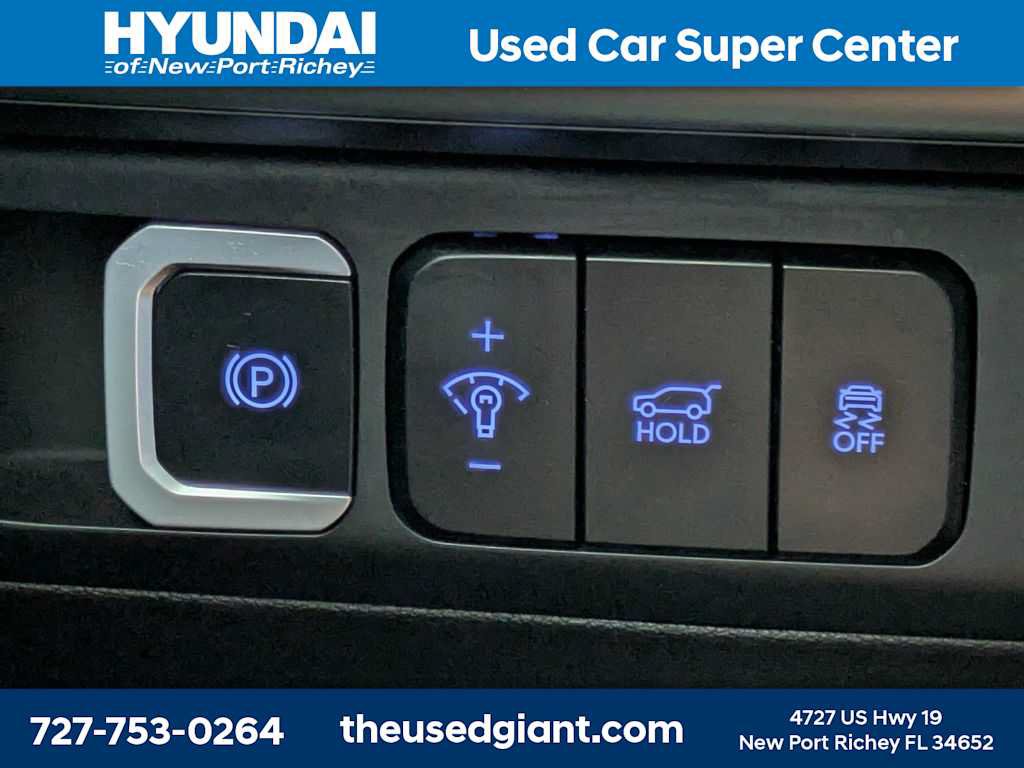 Used 2024 Hyundai Santa Fe SEL FWD image 33