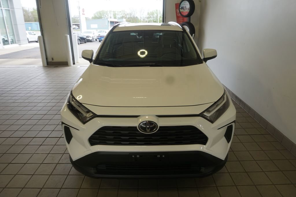 Used 2025 Toyota RAV4 XLE w/ Convenience Package AWD/4WD image 14