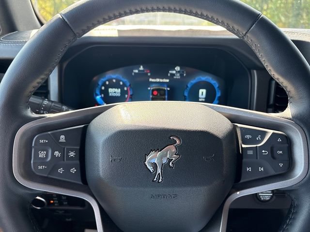 Used 2025 Ford Bronco Badlands image 19