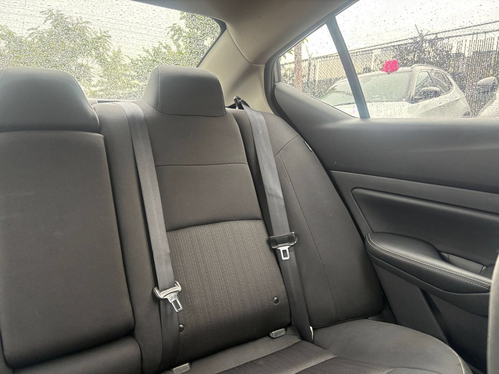Used 2025 Nissan Altima 2.5 SV FWD image 31