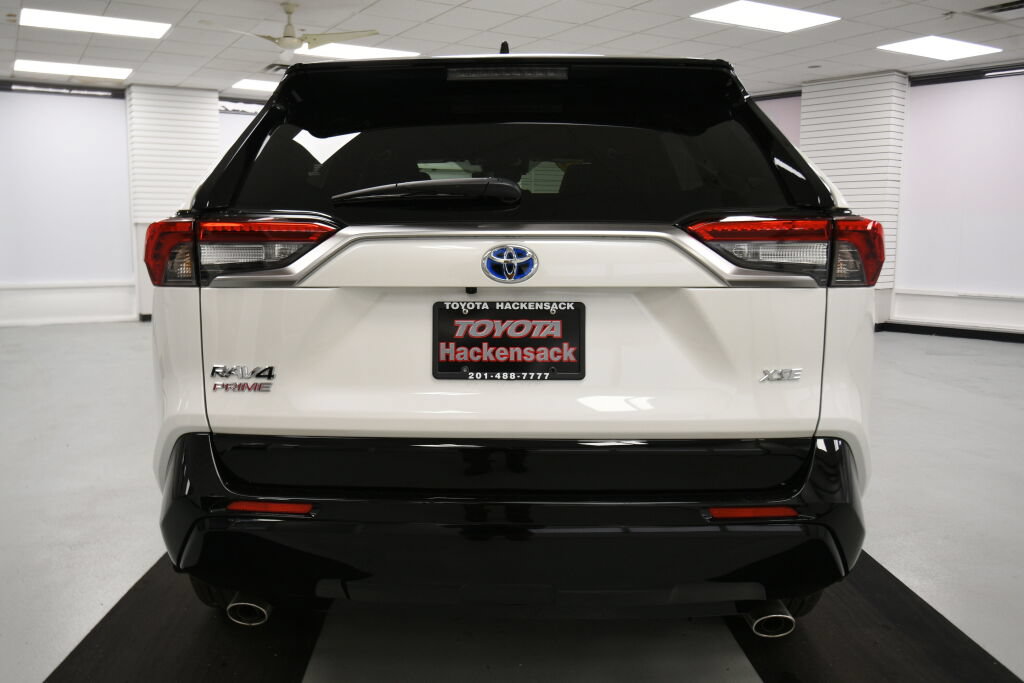 Used 2022 Toyota RAV4 XSE w/ Weather Package AWD/4WD image 6