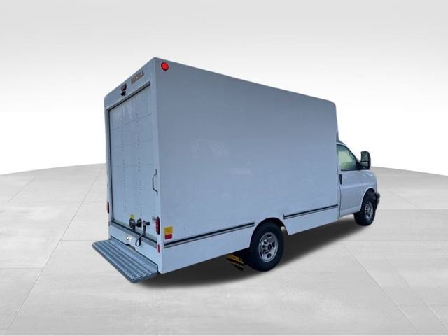 New 2025 GMC Savana 3500 w/ Power Convenience Package image 4