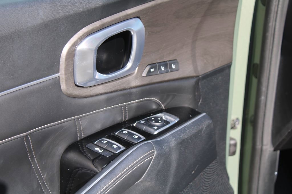 Used 2024 Kia Sorento SX Prestige image 20