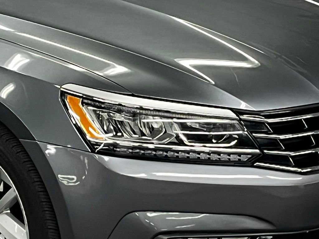 Used 2018 Volkswagen Passat 2.0T SE w/ SE Lighting Package image 36