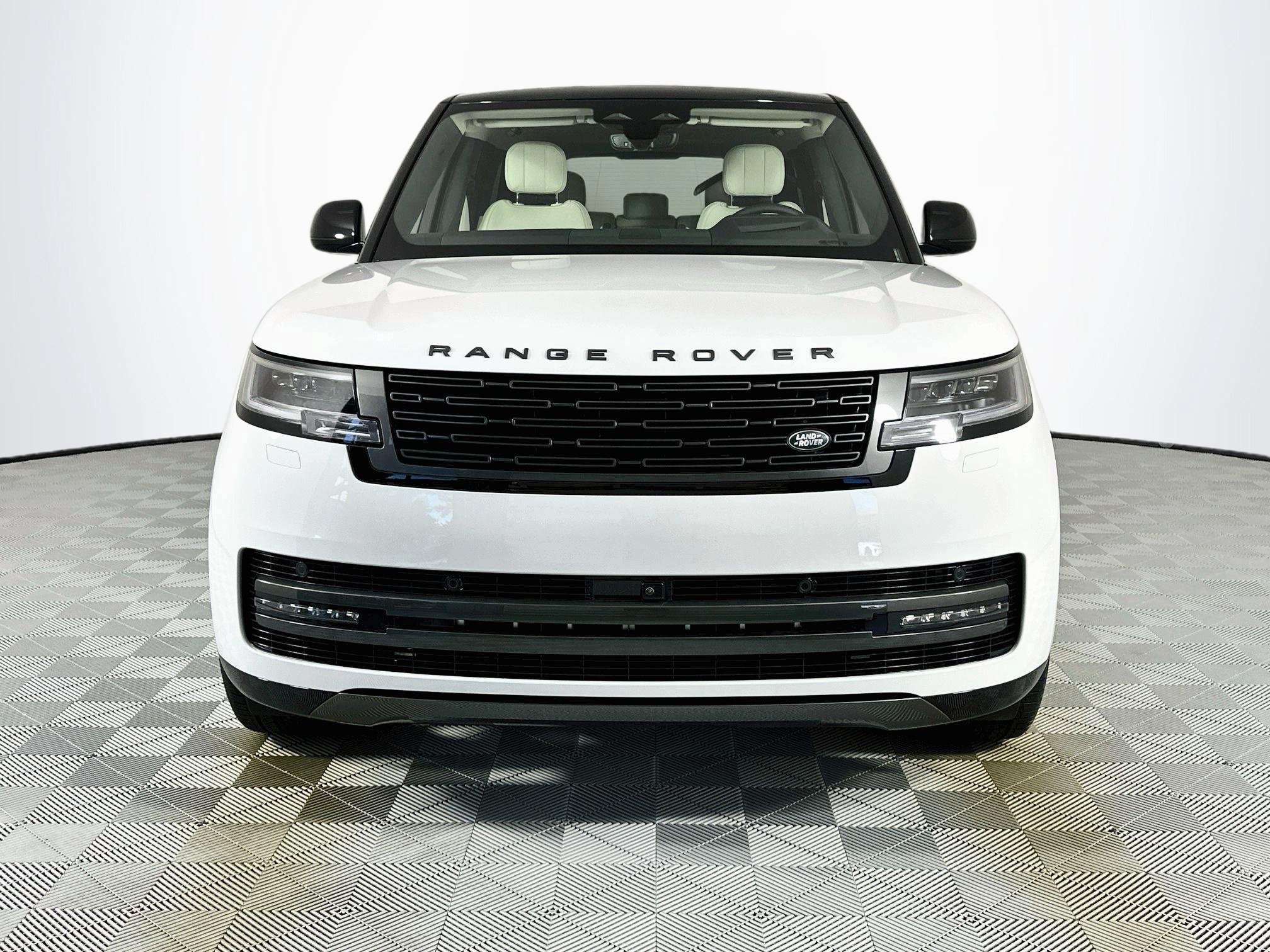 New 2027 Land Rover Range Rover SE AWD/4WD image 2