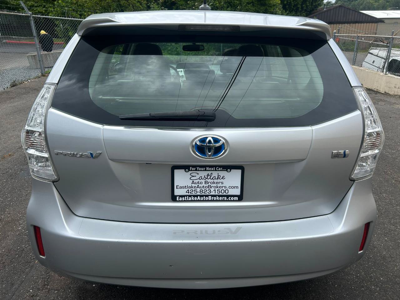 Used 2012 Toyota Prius V Five FWD image 6