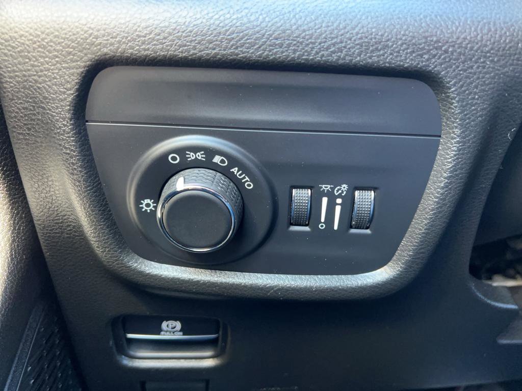 Used 2023 Jeep Grand Cherokee Altitude image 22