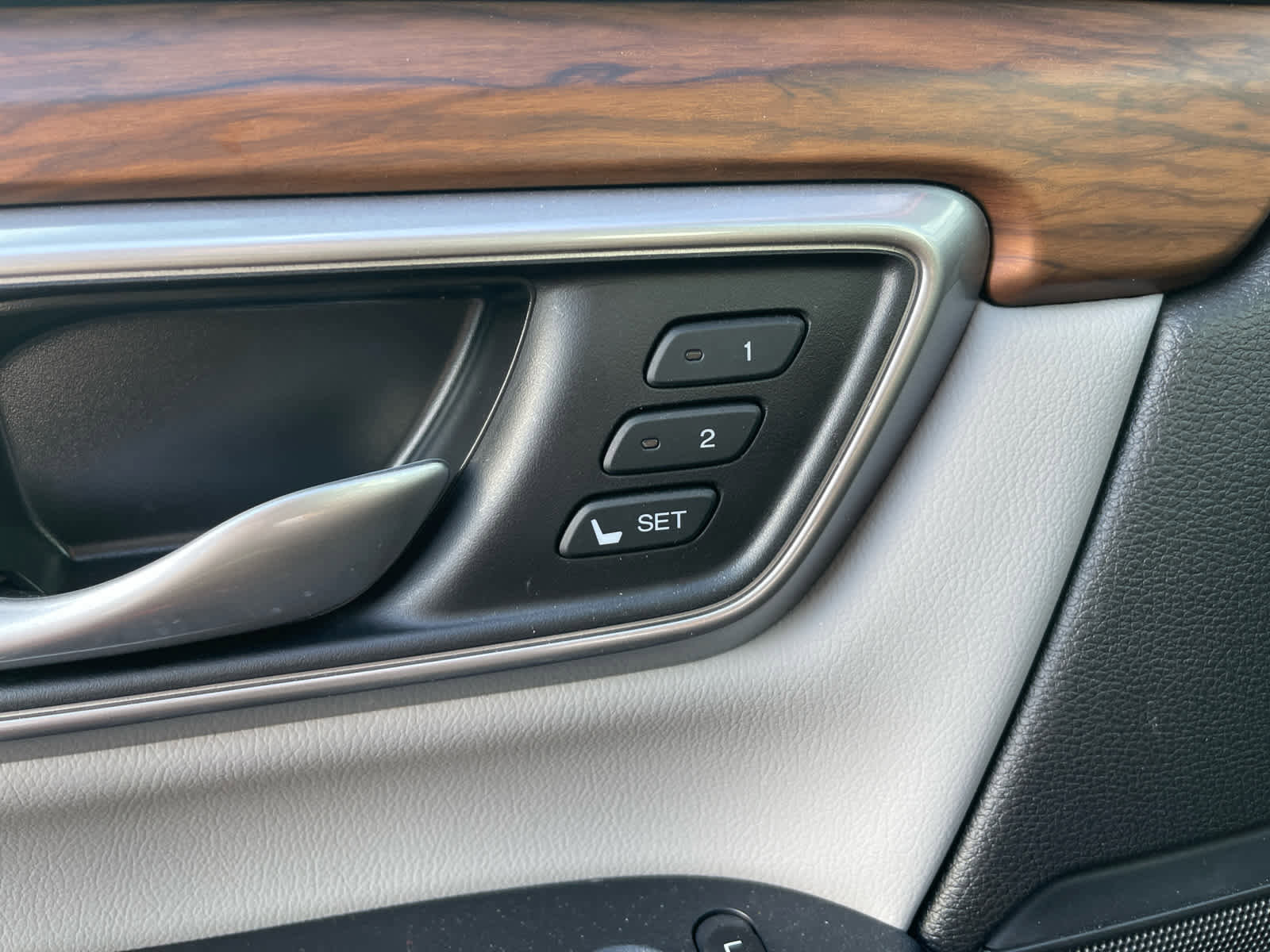 Used 2020 Honda CR-V EX-L image 13