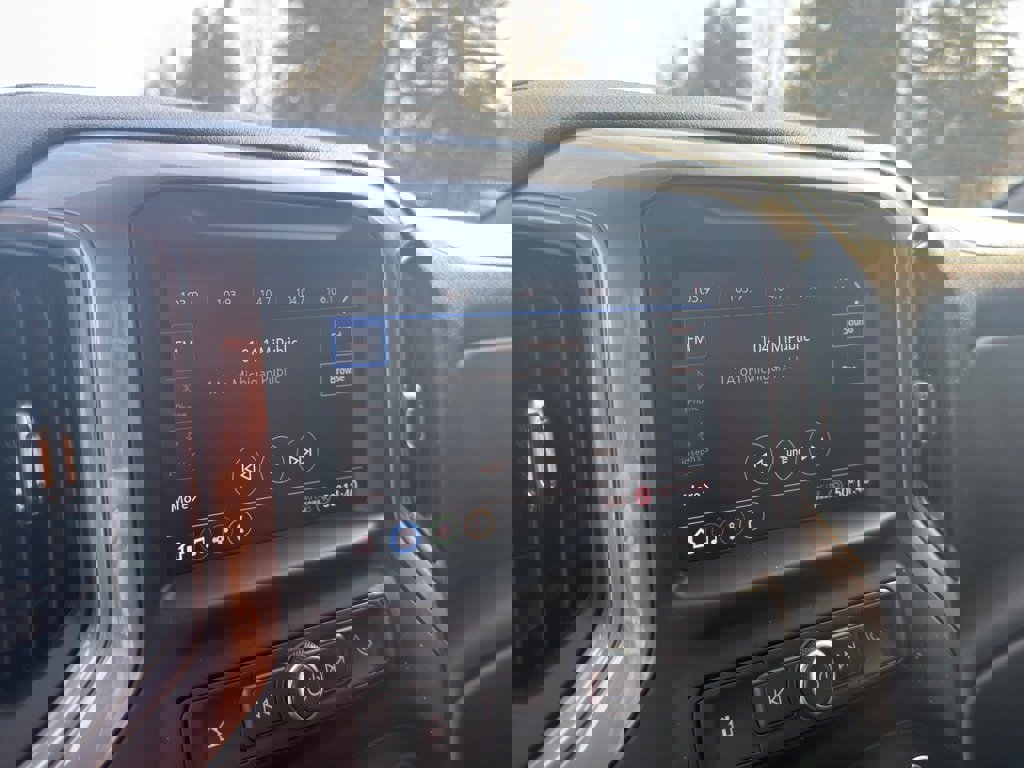 Used 2020 GMC Sierra 1500 2WD Regular Cab image 19