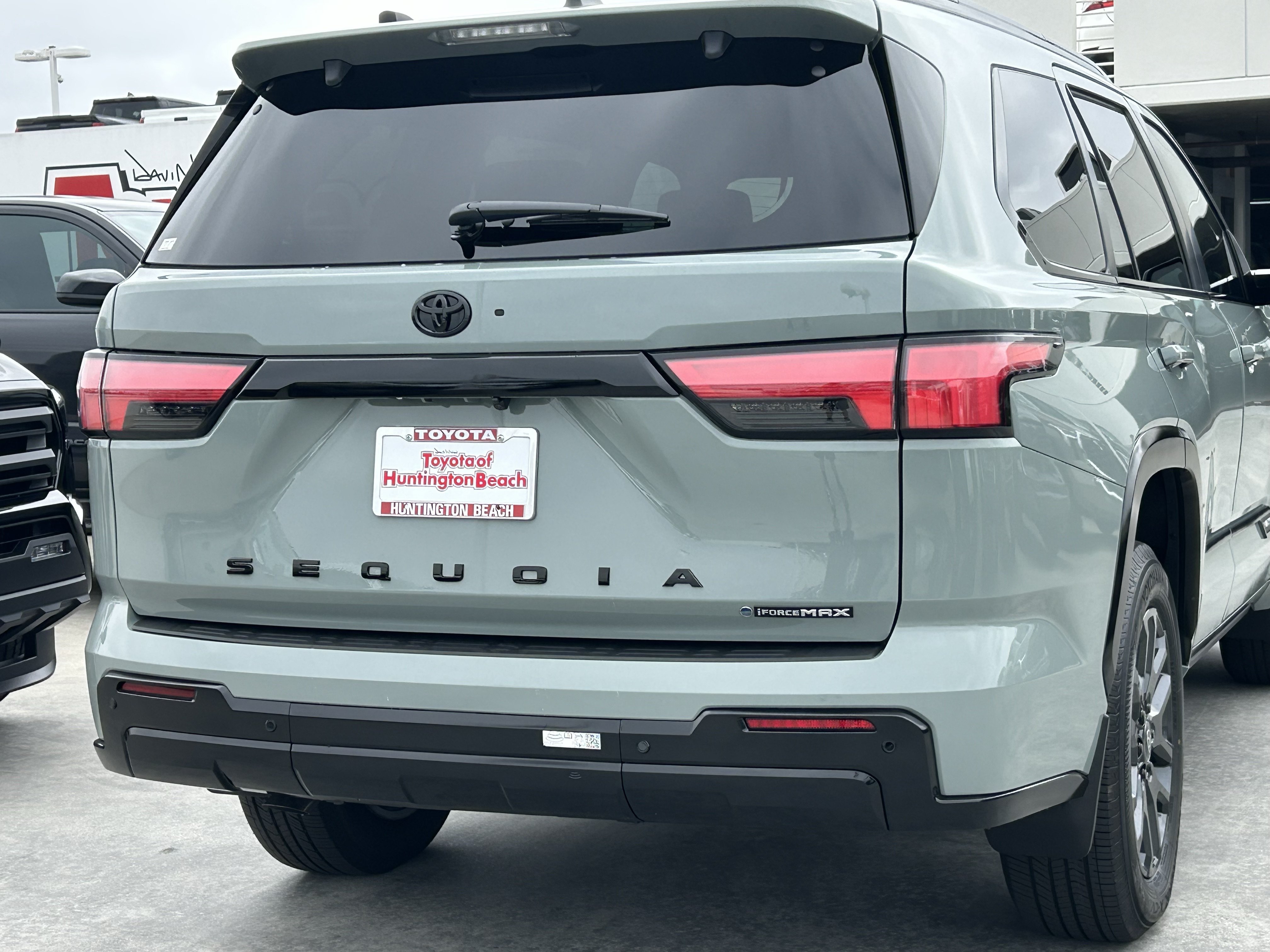 New 2026 Toyota Sequoia Platinum w/ Tow Technology Package AWD/4WD image 4
