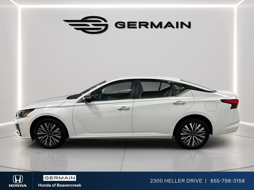 Used 2024 Nissan Altima 2.5 SV AWD/4WD image 5