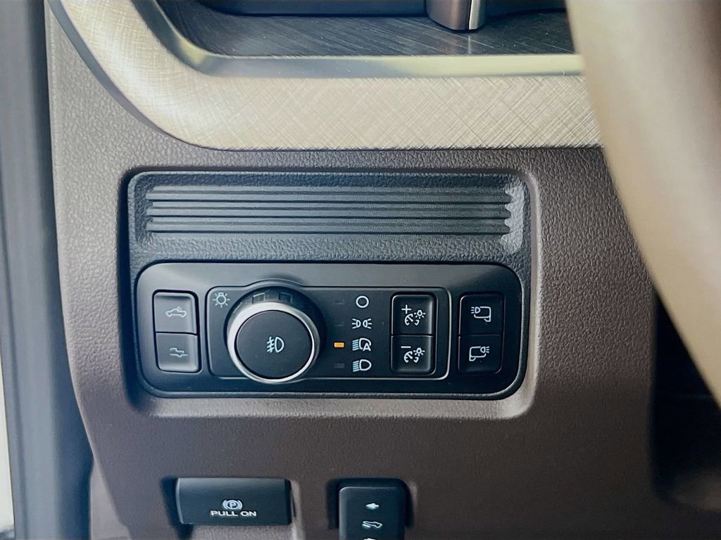 New 2026 Ford F250 King Ranch w/ Chrome Package image 8