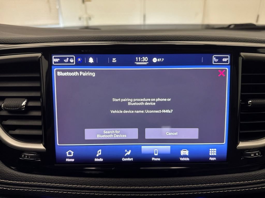 Used 2021 Chrysler Pacifica Touring-L FWD image 26