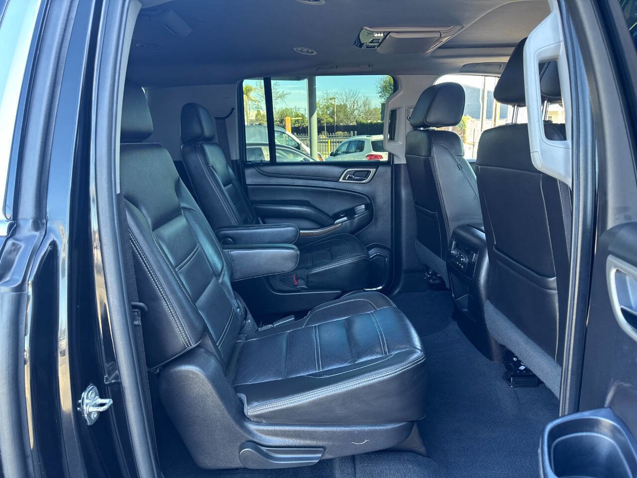Used 2019 GMC Yukon XL Denali w/ Denali Ultimate Package image 14