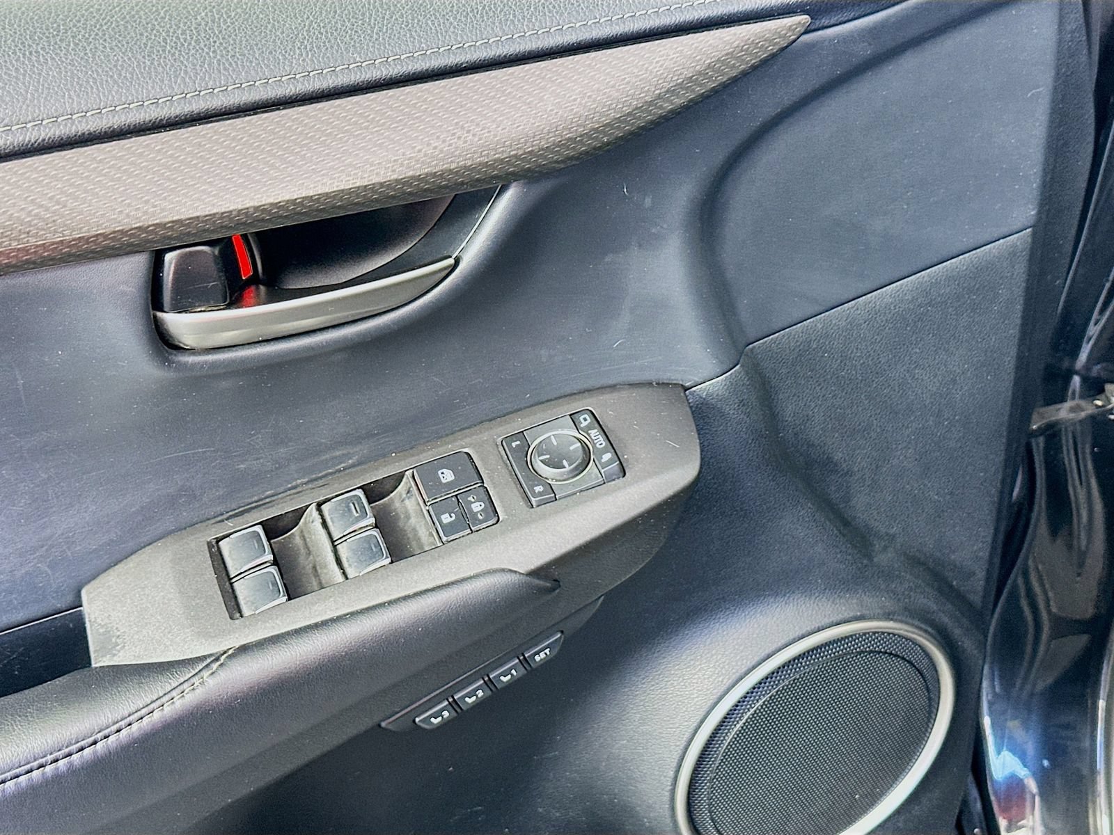 Used 2020 Lexus NX 300h AWD w/ Premium Package image 18
