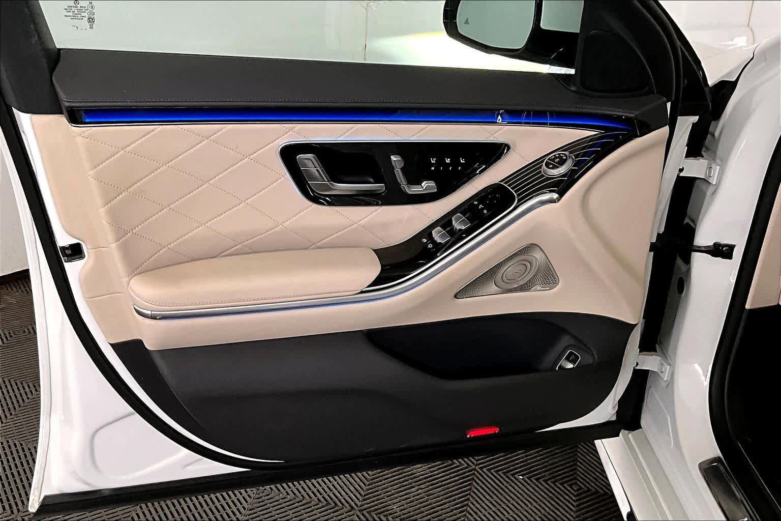 Used 2025 Mercedes-Benz S 580 4MATIC Sedan image 22