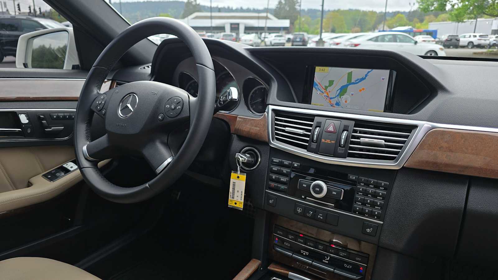 Used 2011 Mercedes-Benz E 350 Sedan image 11