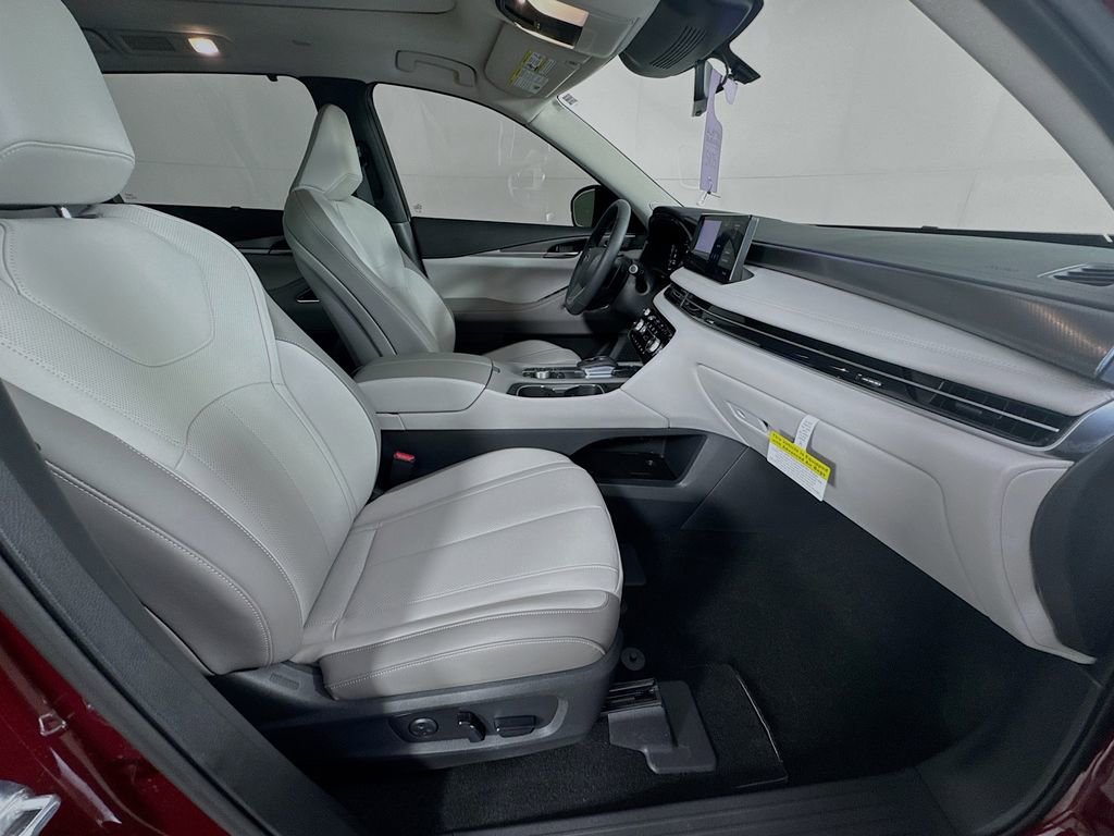 Certified 2026 INFINITI QX60 Luxe w/ Cargo Package image 38